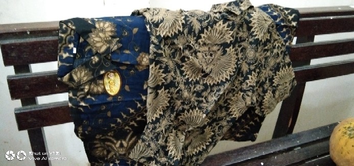 Kemeja Batik Pria Cole Casual Wear Lengan Pendek Bf49 Original & Real Picture