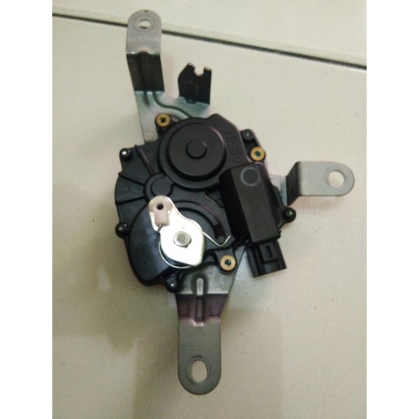 actuator aktuatot sliding door nissan serena c26