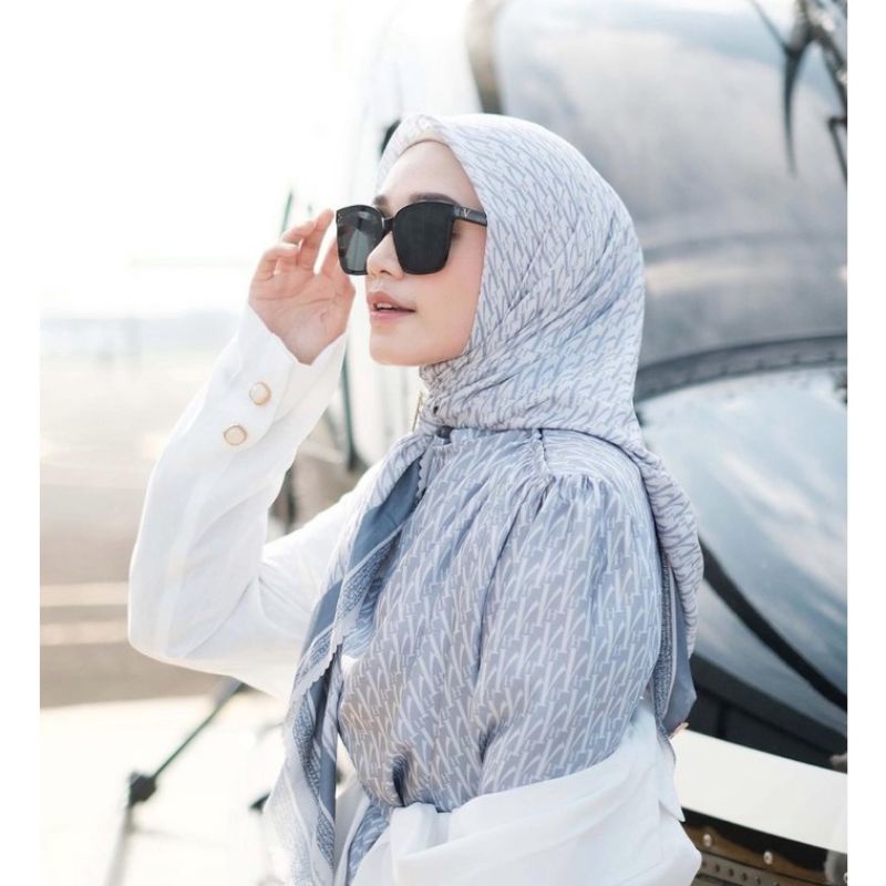 Vanilla hijab monogram series