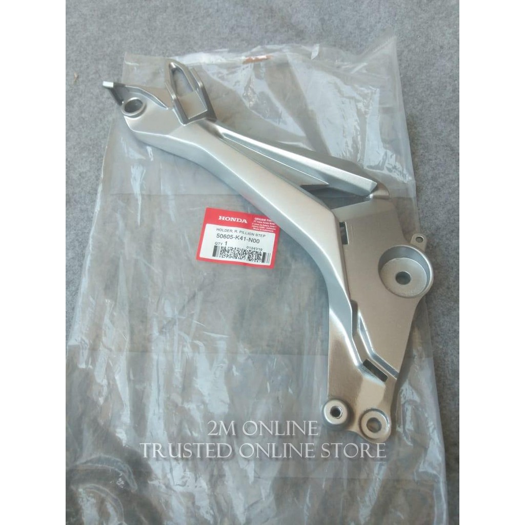 2m DUDUKAN FOOTSTEP KANAN NEW SUPRA X 125 FI TROMOL ORI AHM 50605-K41-N00