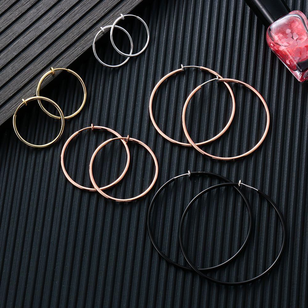 Anting Klip Tanpa Tindik Bentuk Lingkaran Besar Motif Bunga Gaya Punk