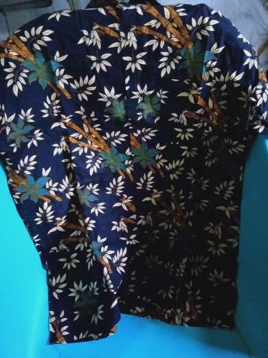 Kemeja Batik Motif Daun/batak