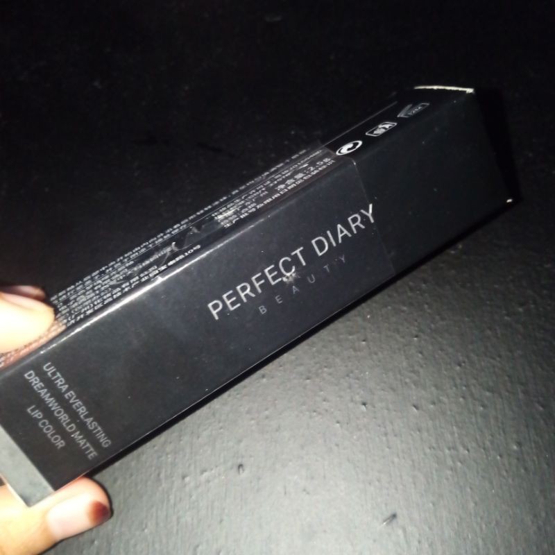 [Preloved] PERFECT DIARY BEAUTY Ultra Everlasting Dreamworld Matte Lip Color No.914