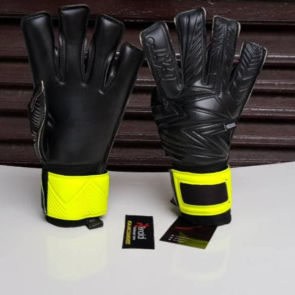 Muraaaahh.. Fat Medius Tcut Blackout Lime sarung tangan kiper Goalkeeper Glove