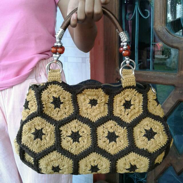 Tas rajut pesta