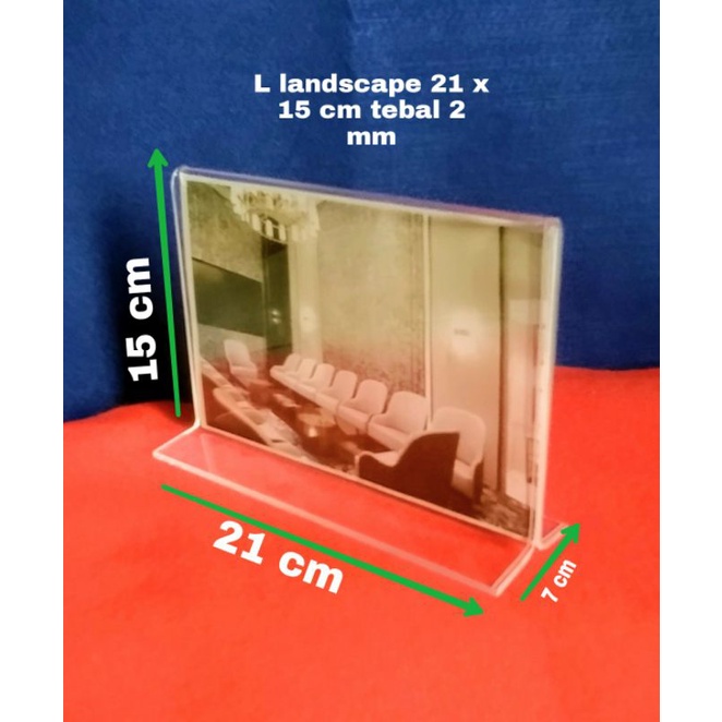 akrilik tempat brosur/tent card 21 x 15 cm tebal 2 mm