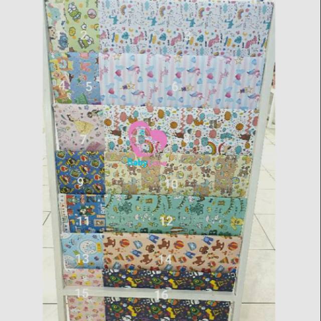 

Tambahan Kertas Kado Kecil Bungkus Kado Sansan Wawa Bagus Tebal