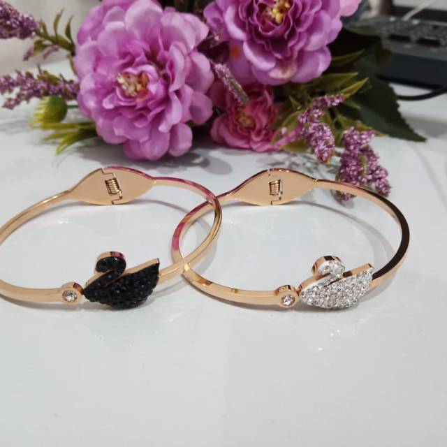 GELANG TITANIUM WANITA MODEL TERBARU GELANG WANITA KECE DAN TRENDY