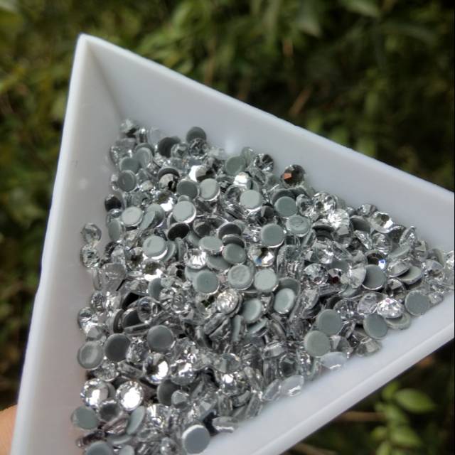 Payet Rhinestone Hotfix Swarovski Crystal Clear Super SS10/SS16  pack -+10 gros