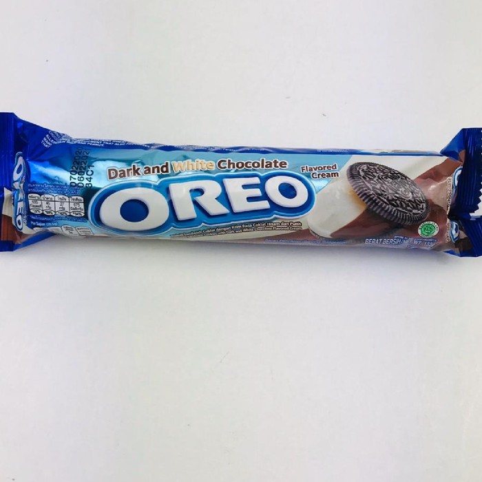 OREO DARK AND WHITE CHOCOLATE 119.6g