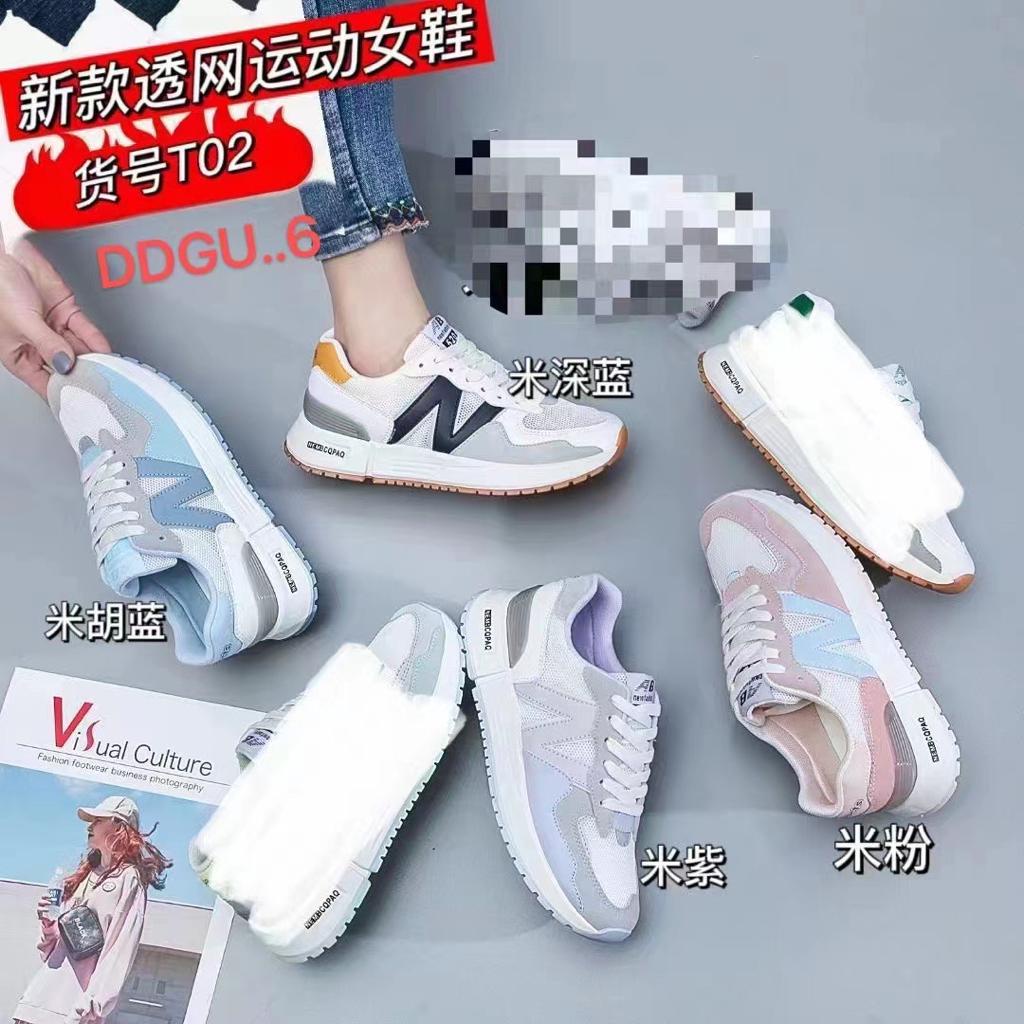 Sepatu Olahraga Perempuan T02 / C81 Sneakers Cewek Korea SPTSW