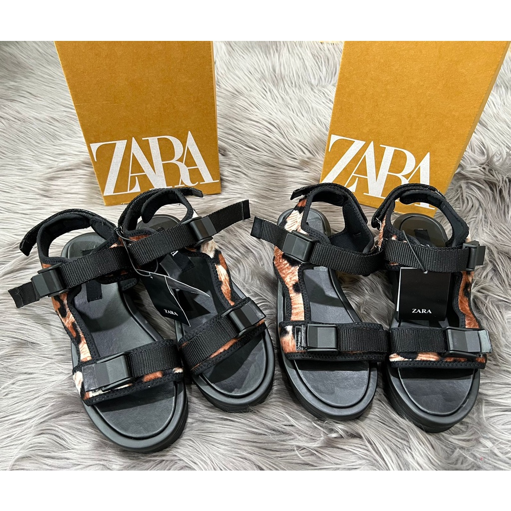 Z** flar sporty sandal with animal print