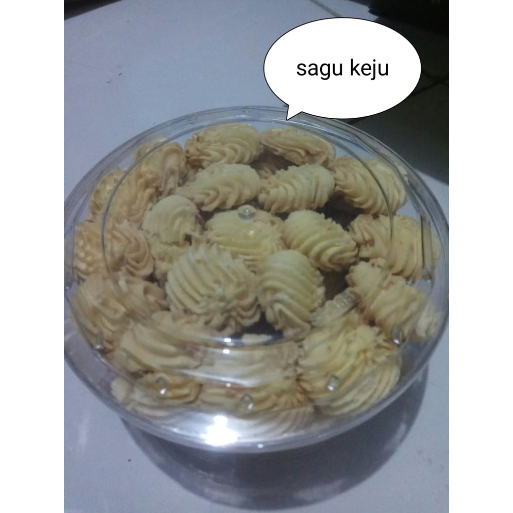 

kue sagu keju