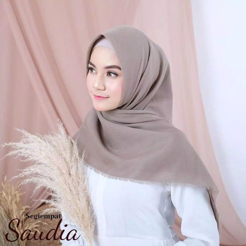 JILBAB SEGIEMPAT SAUDIA ANSANIA TEPI RAWIS //square hijab//segiempatsaudisansania/