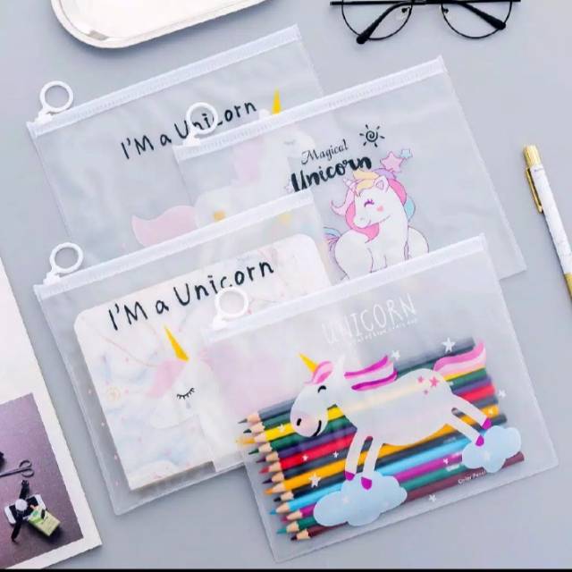 

Tempat pensil/tempat kosmetik transparan yg lucu