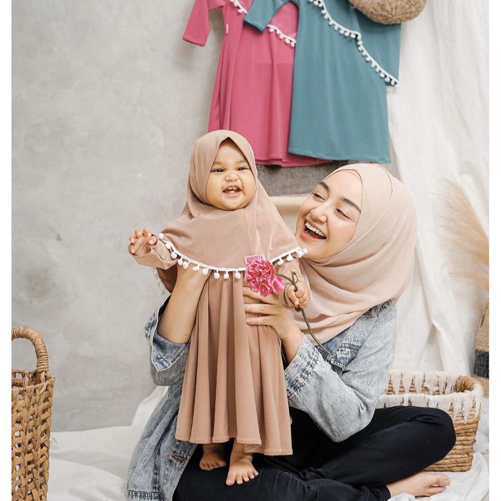 Gamis Bayi / Gamis Bayi Perempuan Pompom Khaireen Usia 0-5 Tahun / Gamis Anak