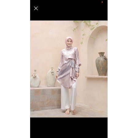 Ready  Kayangan Tunik Blush M by Vanilla Hijab