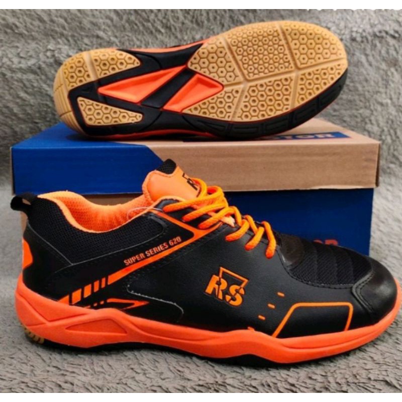 sepatu sport/sepatu olah raga/sepatu volly/sepatu batminton