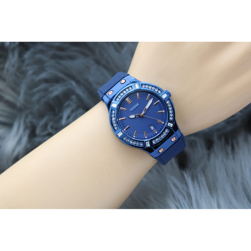 JAM TANGAN WANITA GUESS RUBBER BEST SELLER