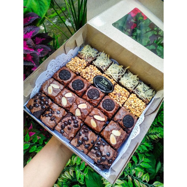 

Fudgy Brownies skat 20x20 & 20x10