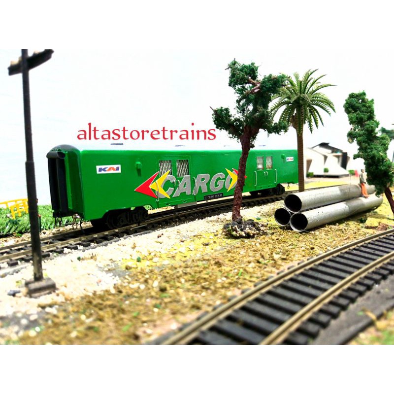 Miniatur Kereta api gerbong kargo