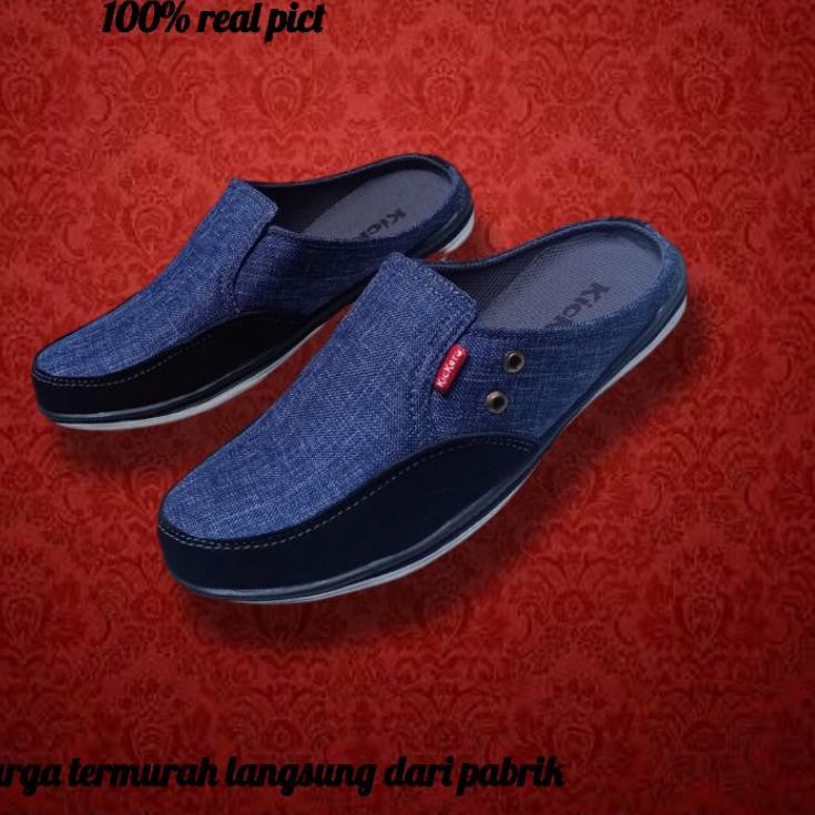 HOT SALE Kickers /kickers pria/kikers/sandal slide/sandal slide pria/sandal kickers pria/sendal kick