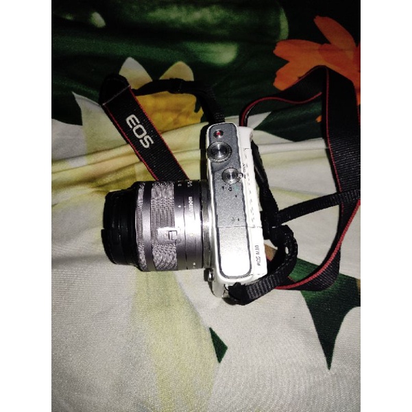 kamera Canon m10 bekas