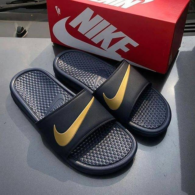 sandal slip on nike