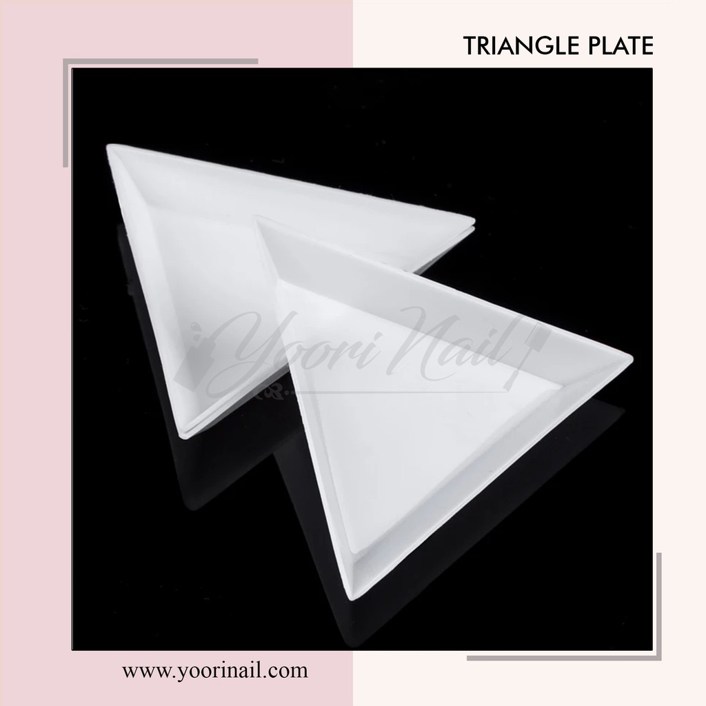 Triangle plate tempat rhinestones segitiga