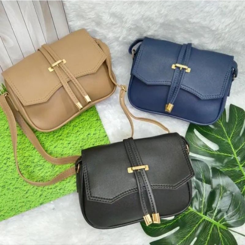 Tas selempang gawang emas (free gantungan)