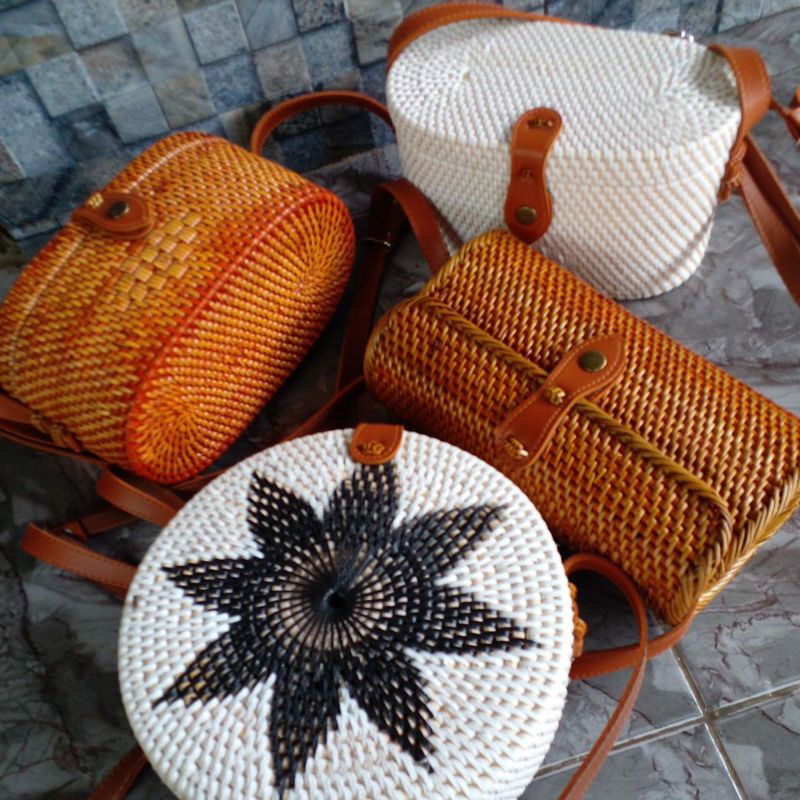 Tas Selempang Wanita / Tas Rotan / Tas wanita