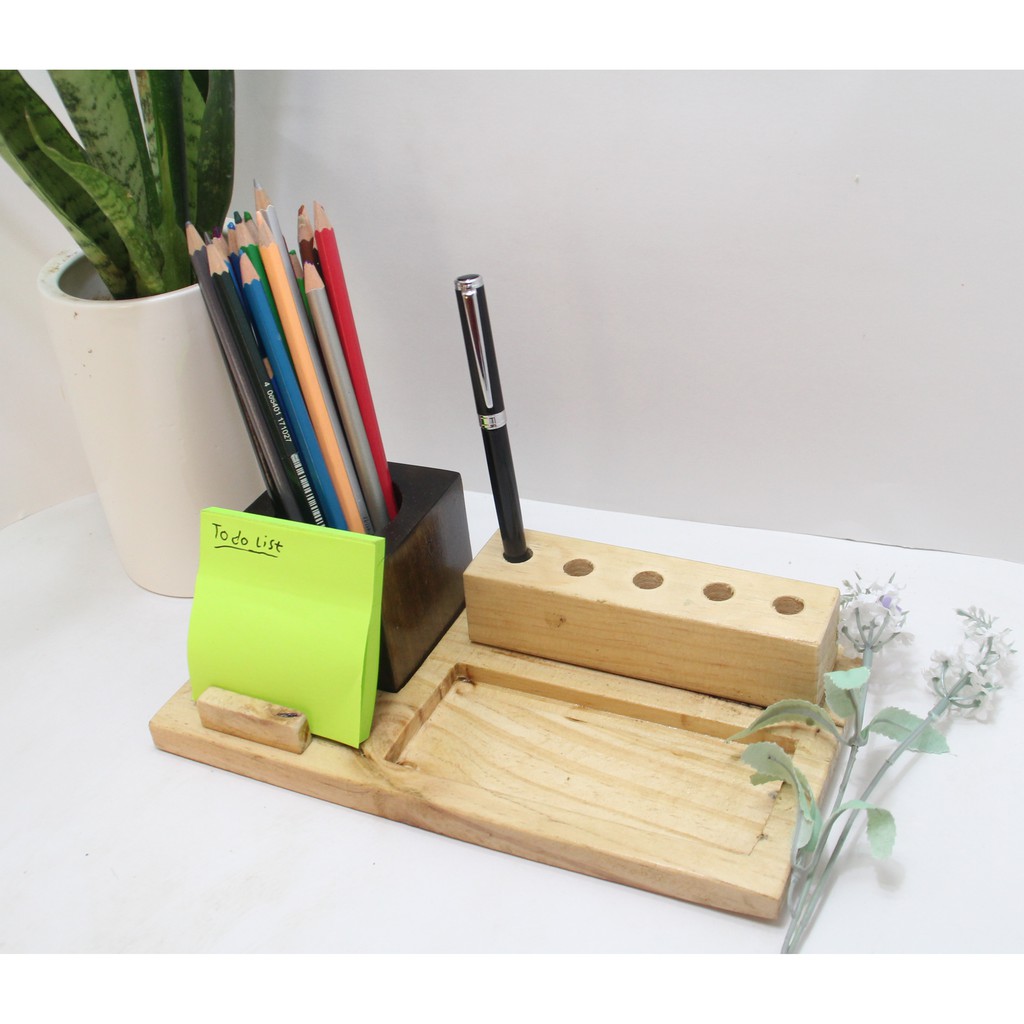 

Tempat Alat Tulis Kayu 3 - Tempat Pena Pensil dan Memo Pad