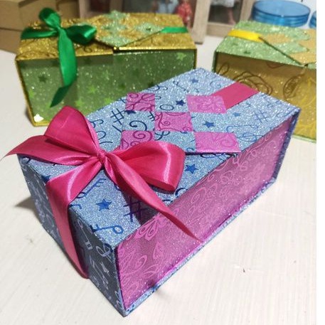 

package set lebaran hardbox 2 toples IdulFitri hamper kue
