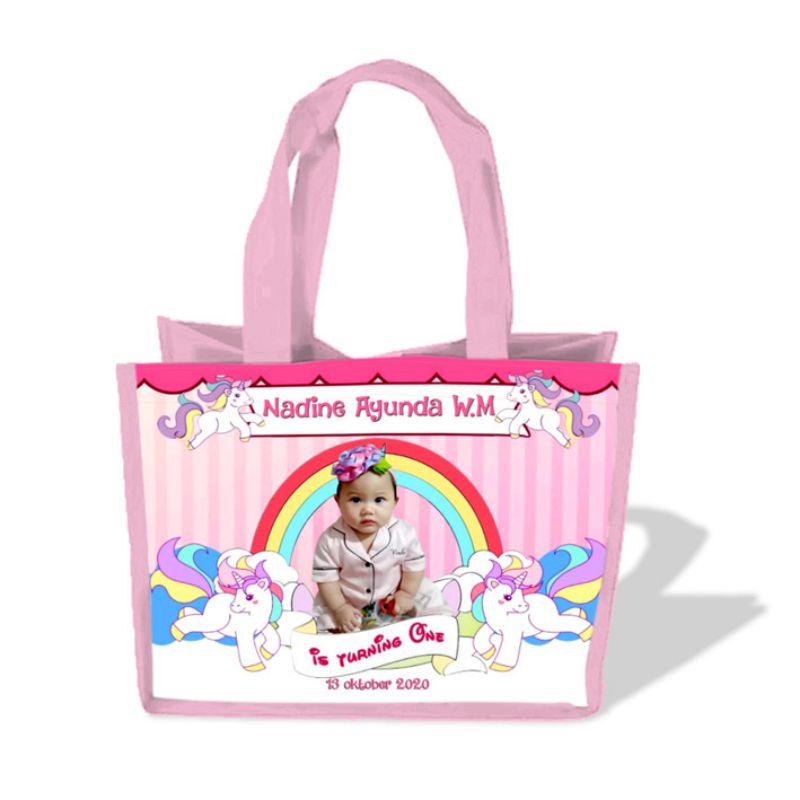 

Custom Goodie Bag Tas Ultah Nama Foto Kartun Murah Berkualitas