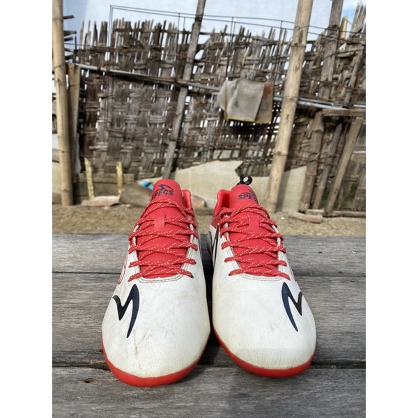 Specs Lightspeed Garuda Attack 19 FG