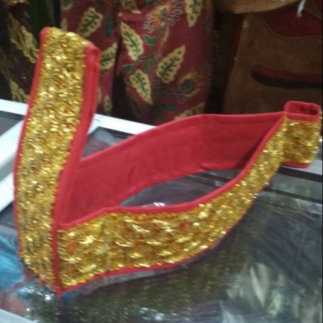 Topi adat makasar/Sulawesi anak laki