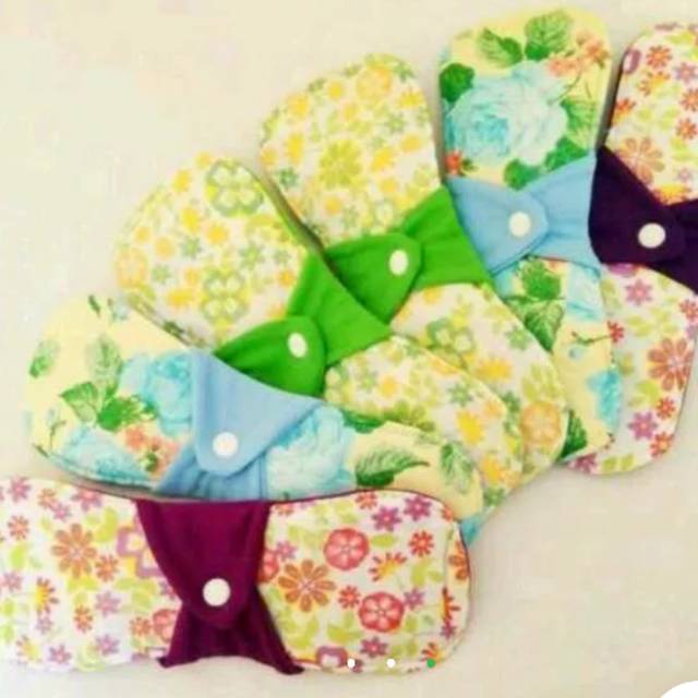 Pembalut kain motif (isi 6)