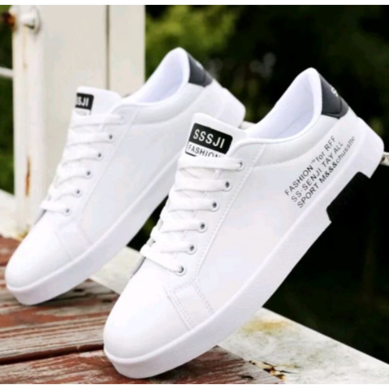 Sepatu Sneakers Pria Wanita / Sneakers Putih / Sepatu Murah / Sepatu Korea / Sepatu Kekinian