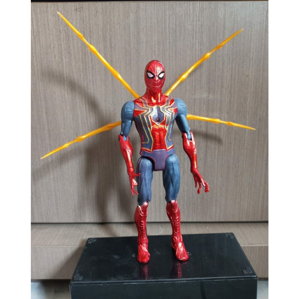 Action Figure Mainan Iron Spiderman Avengers Infinity War Action