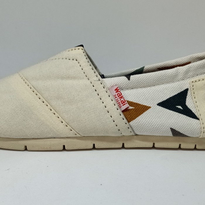 404r1rr Wakai Size 44 - 44, Cream Segitiga 4Y6Uy6I9