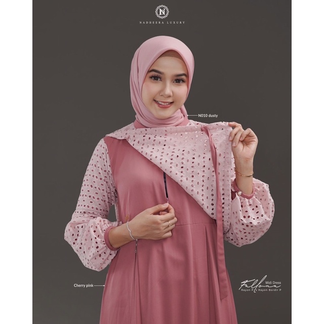 TERLARIS MIDI DRESS BY NADHEERA LUXURY FALLONA MIDI DRESS