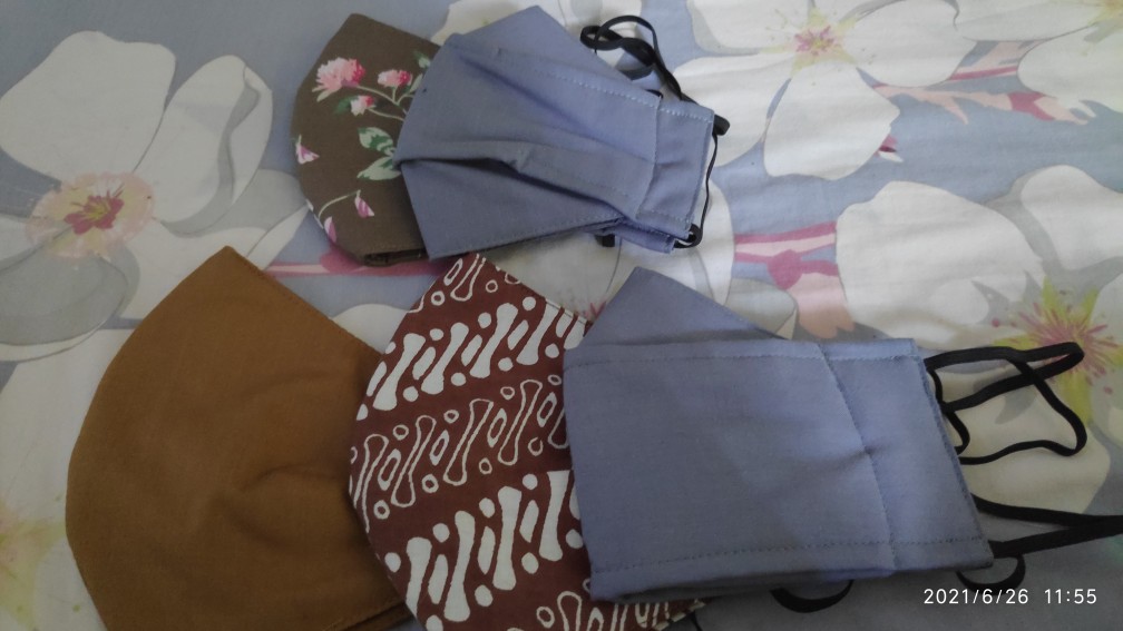 Masker Motif Batik Kain Anak Dan Jumbo Earloop Dan Hijab 3 Lapis (3 Ply)