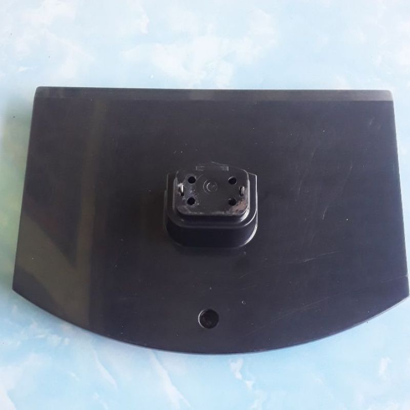 KAKI TV LCD TOSHIBA 24PB1E