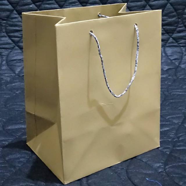 Paperbag/ paper bag tas kertas polos  (18x12x25)