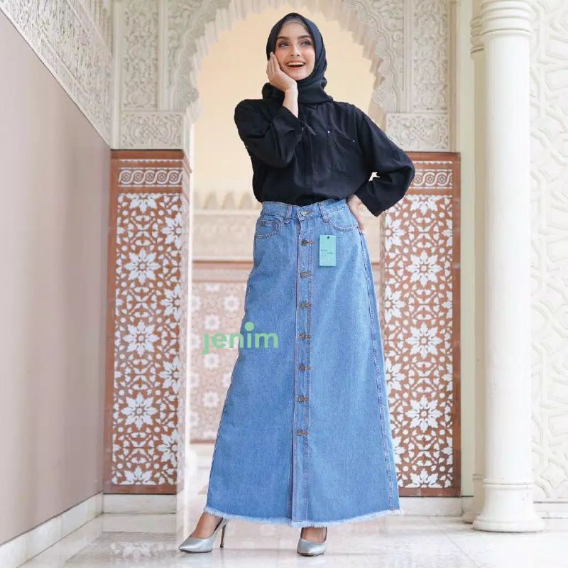 JEANS BUTTON SKIRT @45k min 2pcs