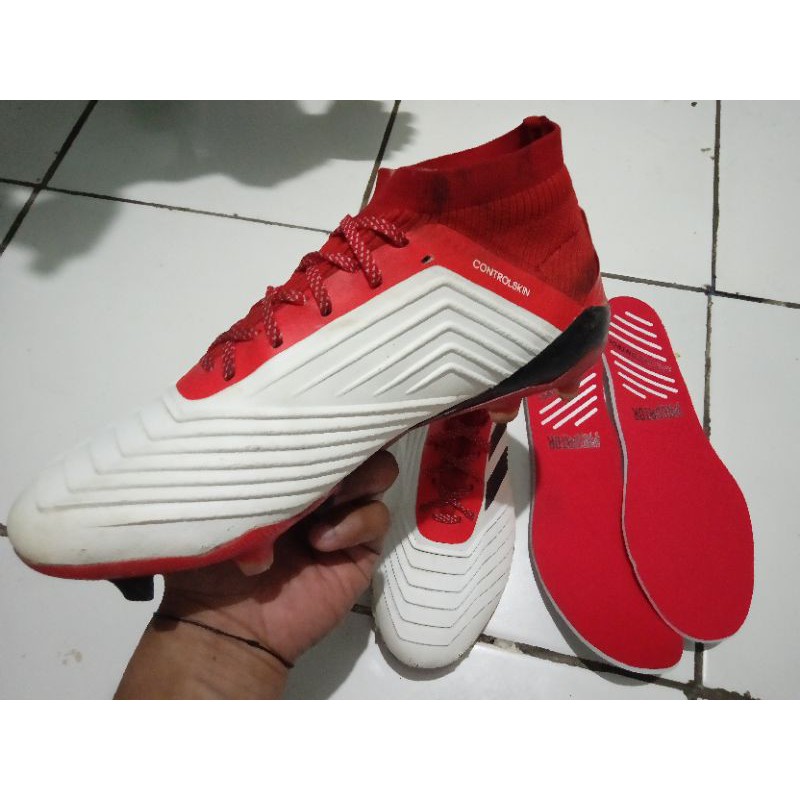 sepatu bola adidas predator size 40 second