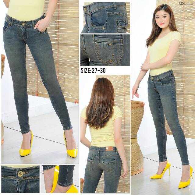 Celana Jeans Kantong Bobok Wanita / Celana Jeans Wanita / Celana Wanita Murah  / Celana Jeans Korea