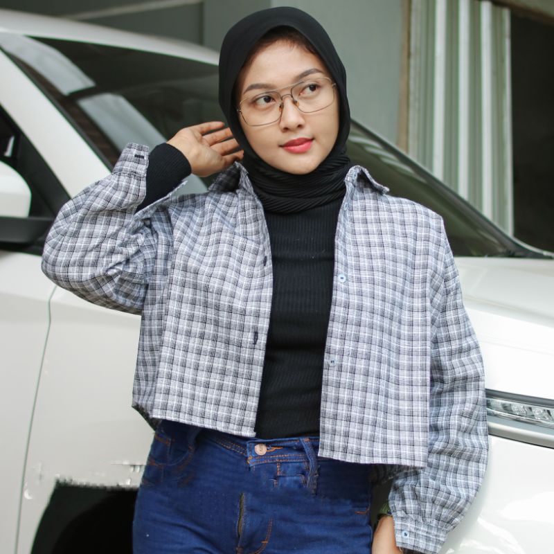 KEMEJA ONE POCKET CROP/KEMEJA CROP/KEMEJA KOTAK WANITA