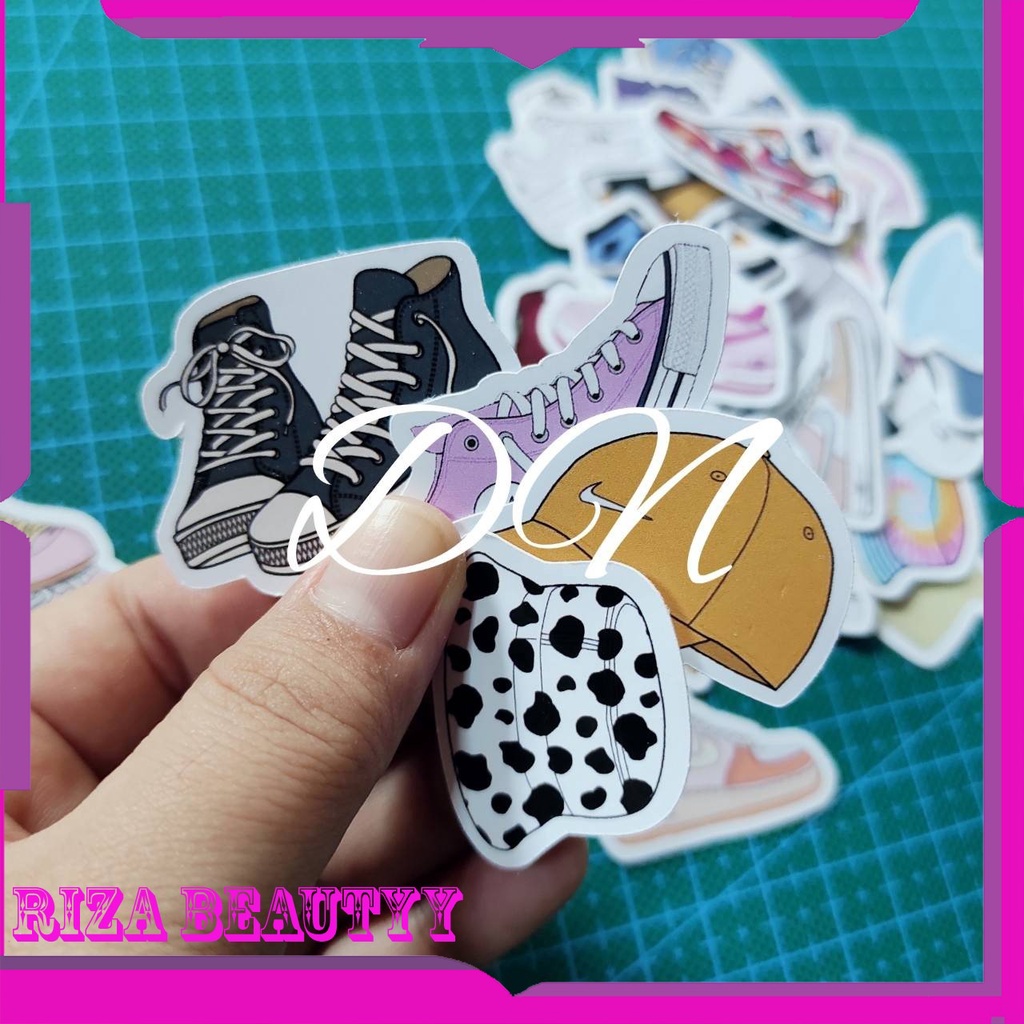 

32pcs Stiker Kertas Gambar Sepatu Topi Sticker Aksesoris Cutting