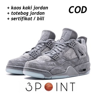 Sepatu Basket Air Jordan 4 KAWS Cool Grey